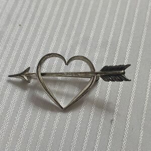 VTG BEAU Sterling Silver Heart & Arrow Pin 925 Signed